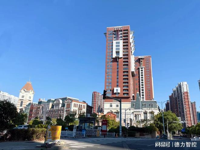 看楼宇空调“花式”节能妙招！爱游戏入口写字楼绿色节能升级(图2)